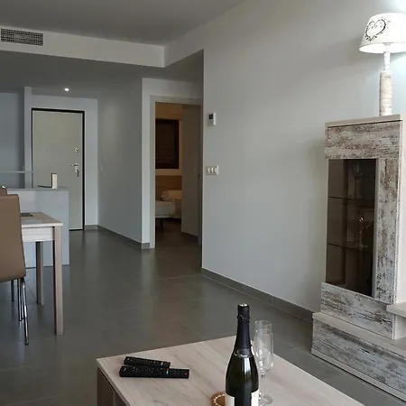 Apartment Dimmar